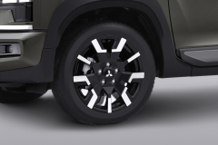 17-inch-alloy-wheel
